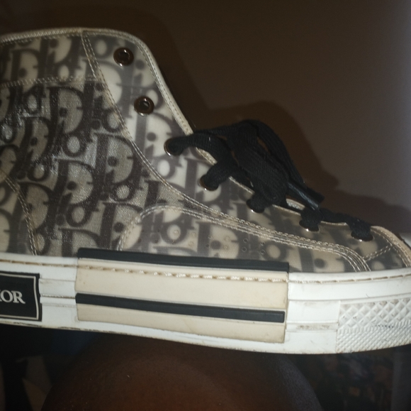 Dior B23 High Top Sneakers - Picture 1 of 3